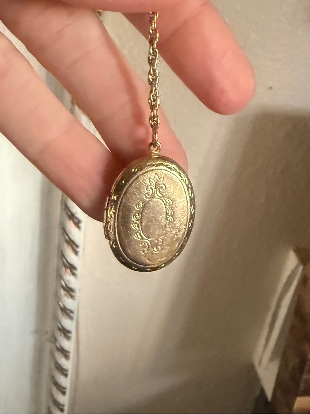 Vintage Gold Locket Pendant pocket watch style charm Necklace